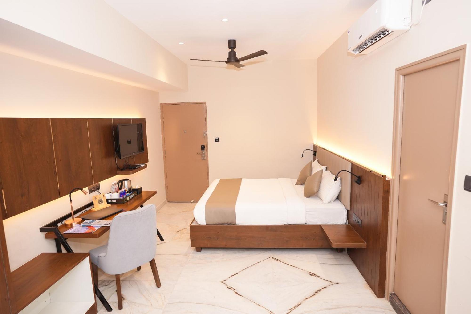 Hotel Vaishnavi Residency Bangalore Exterior foto