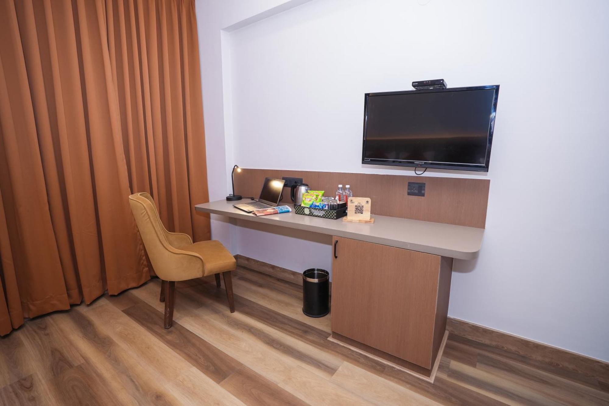 Hotel Vaishnavi Residency Bangalore Exterior foto